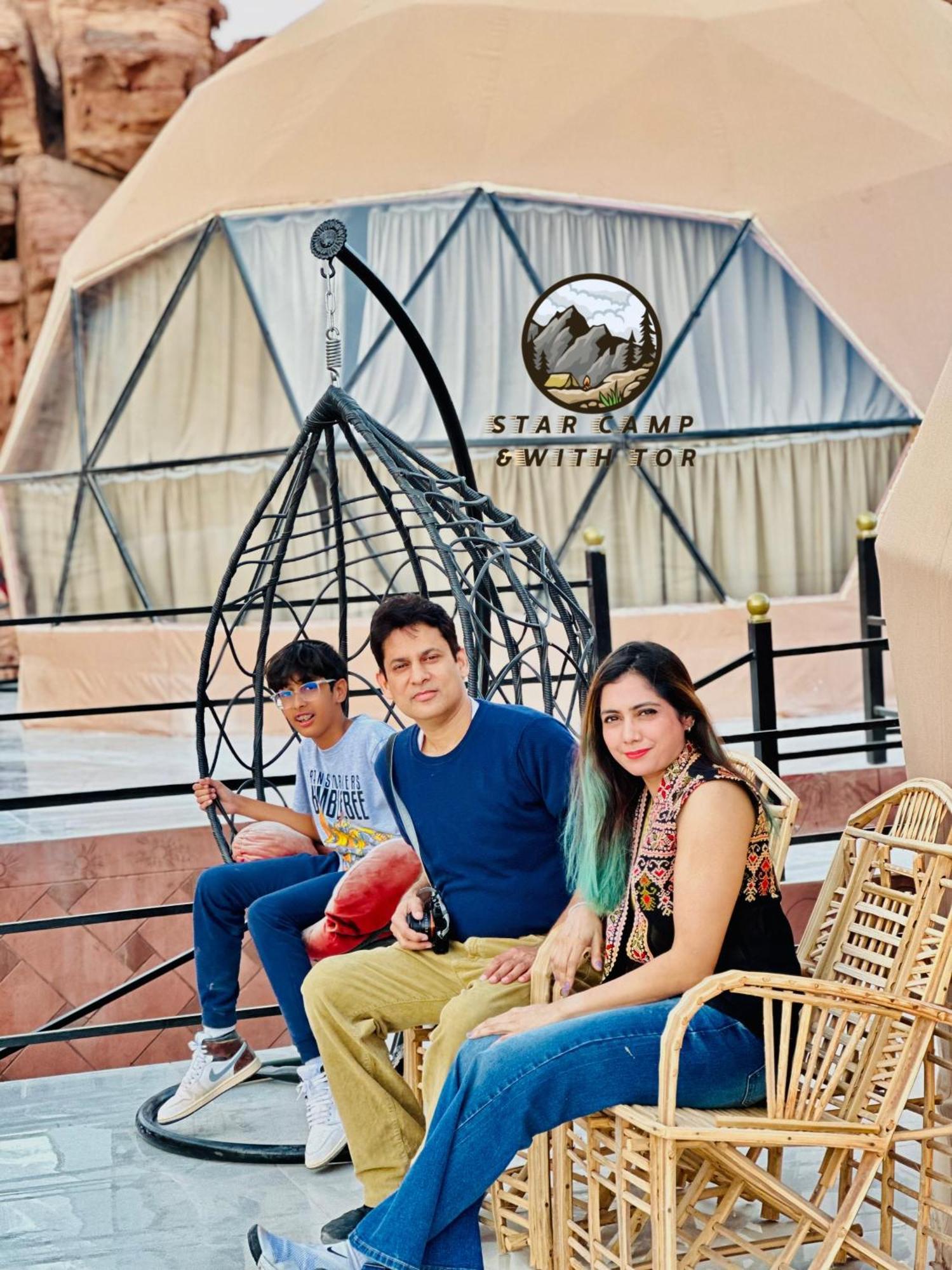 Star Camp & With Tor Hotel วาดิรัม ภายนอก รูปภาพ